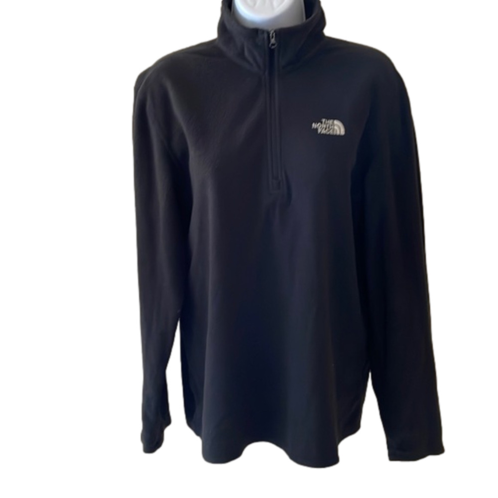 THE North Face 1/4 Zip Pullover Size Small